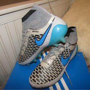 wolf grey magista obra